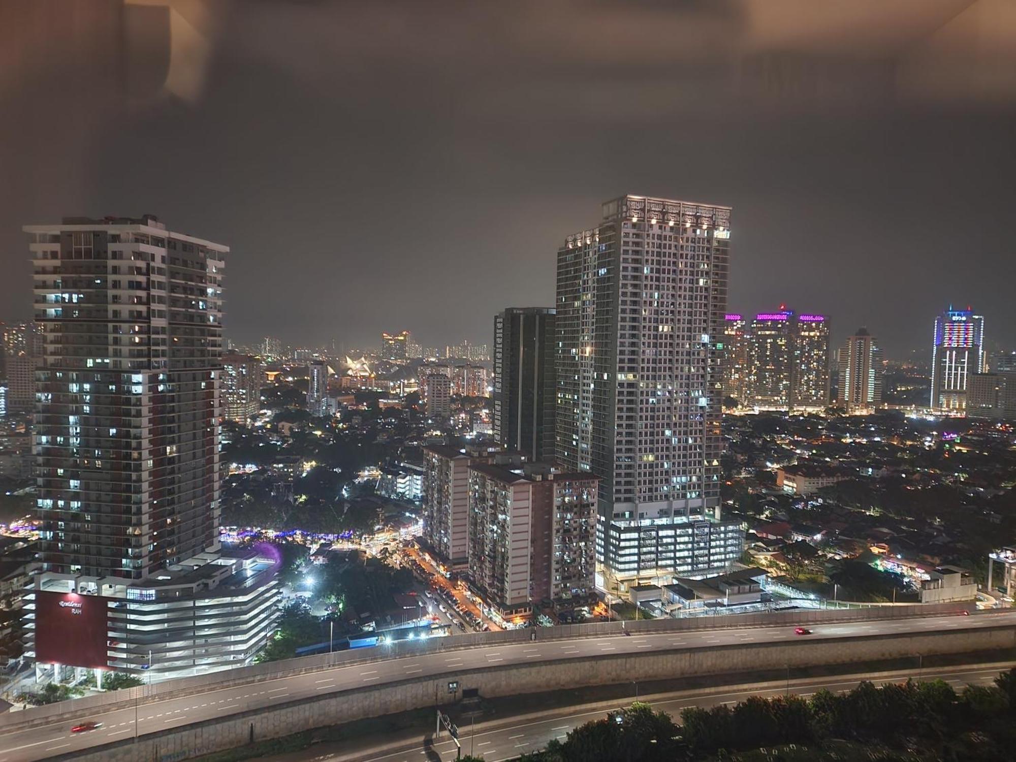 Crest Residence Kuala Lumpur Buitenkant foto